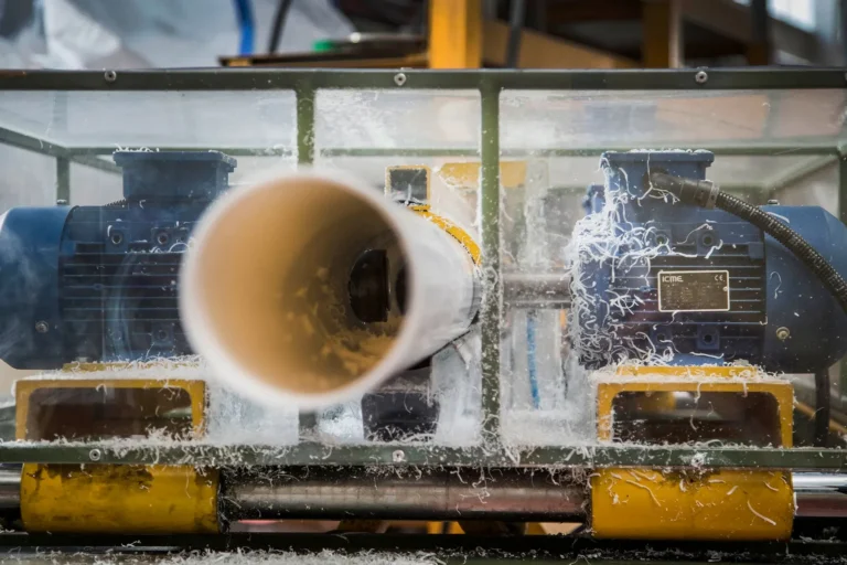 Processo di produzione tubi in plastica